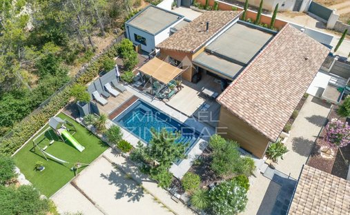 House in Puget, Provence-Alpes-Côte d'Azur, France 1