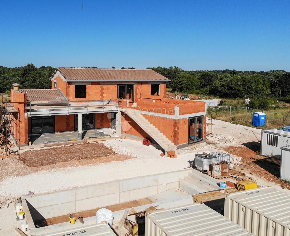 House in Svetvincenat, Istria County, Croatia 2 - 15896048