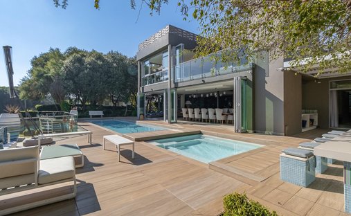 House in Hartbeespoort, North West, South Africa 1