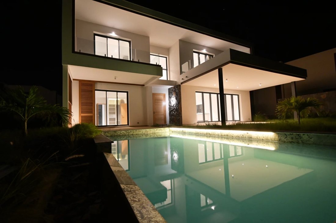 Villa in Tamarin, Rivière Noire District, Mauritius 3 - 15894553