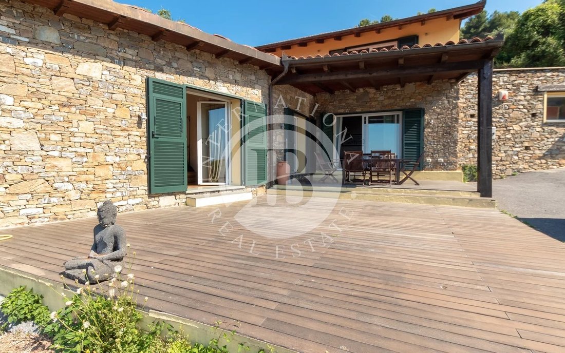 Villa in Central Hill, Alassio, Liguria 3 - 15894455