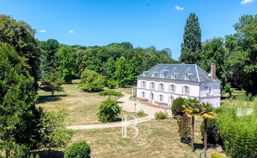 Estate in Centre Est, Provins, France 1