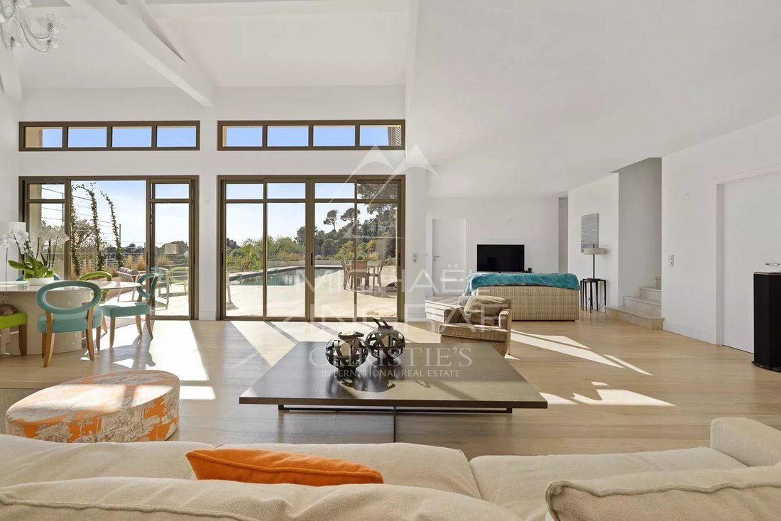 Villa in Mougins, Provence-Alpes-Côte d'Azur, France 5 - 11695798