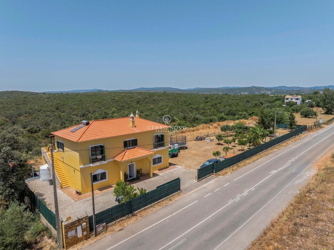 Villa in Loule (Sao Sebastiao), Algarve, Portugal 1 - 15895325