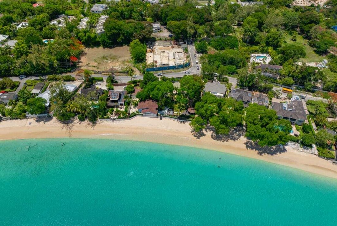 Villa in Bridgetown, Christ Church, Barbados 2 - 15893491