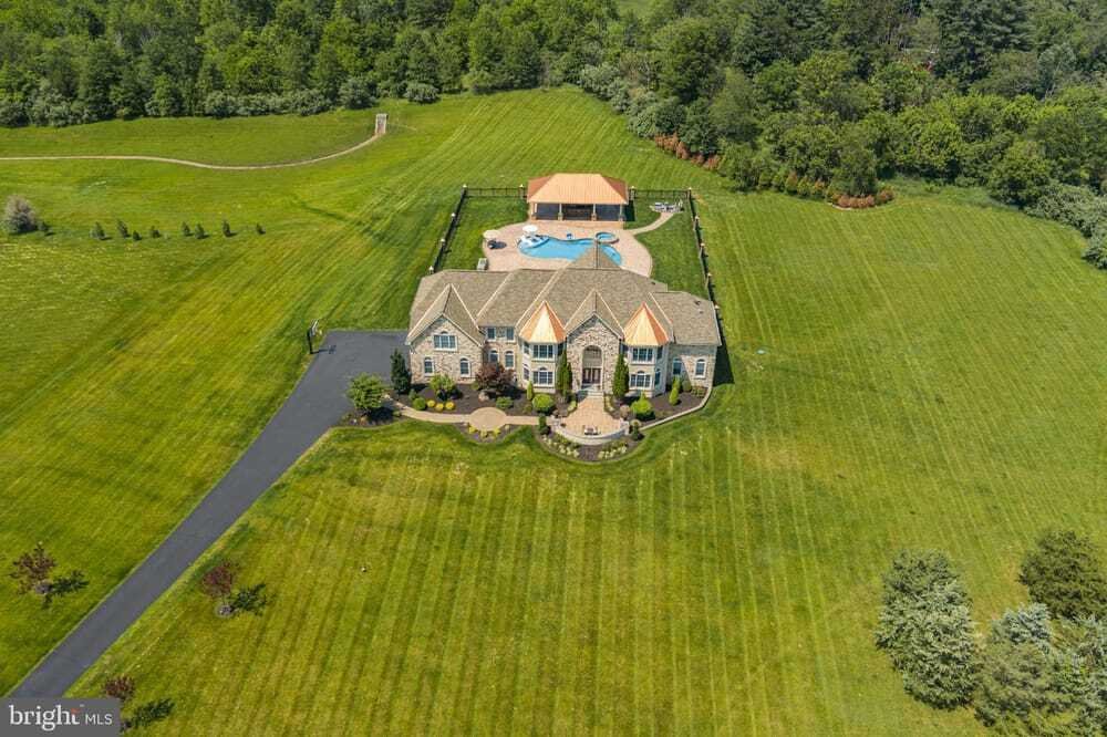 Estate in East Amwell Township, New Jersey, United States 2 - 15895085