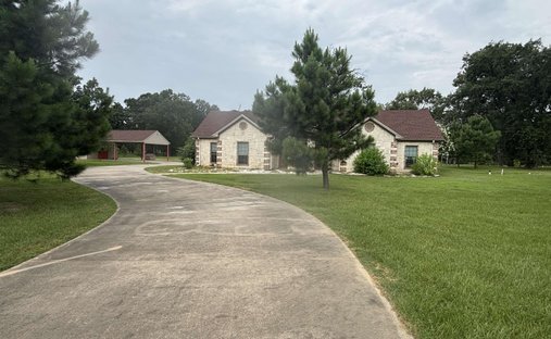 House in Pittsburg, Texas, United States 1