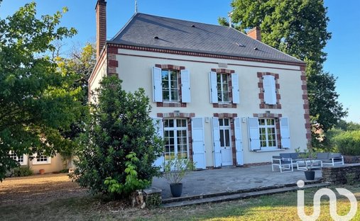 Casa en Guecelard, Países del Loira, Francia 1