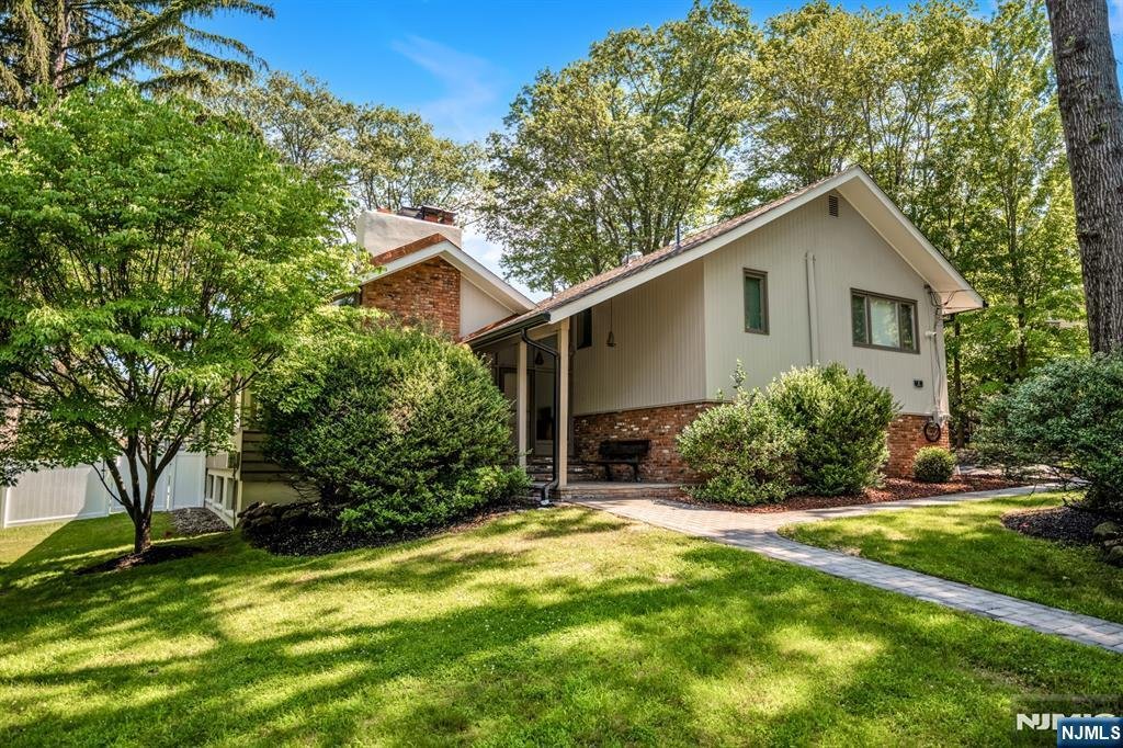 House in Saddle River, New Jersey, United States 3 - 15897398