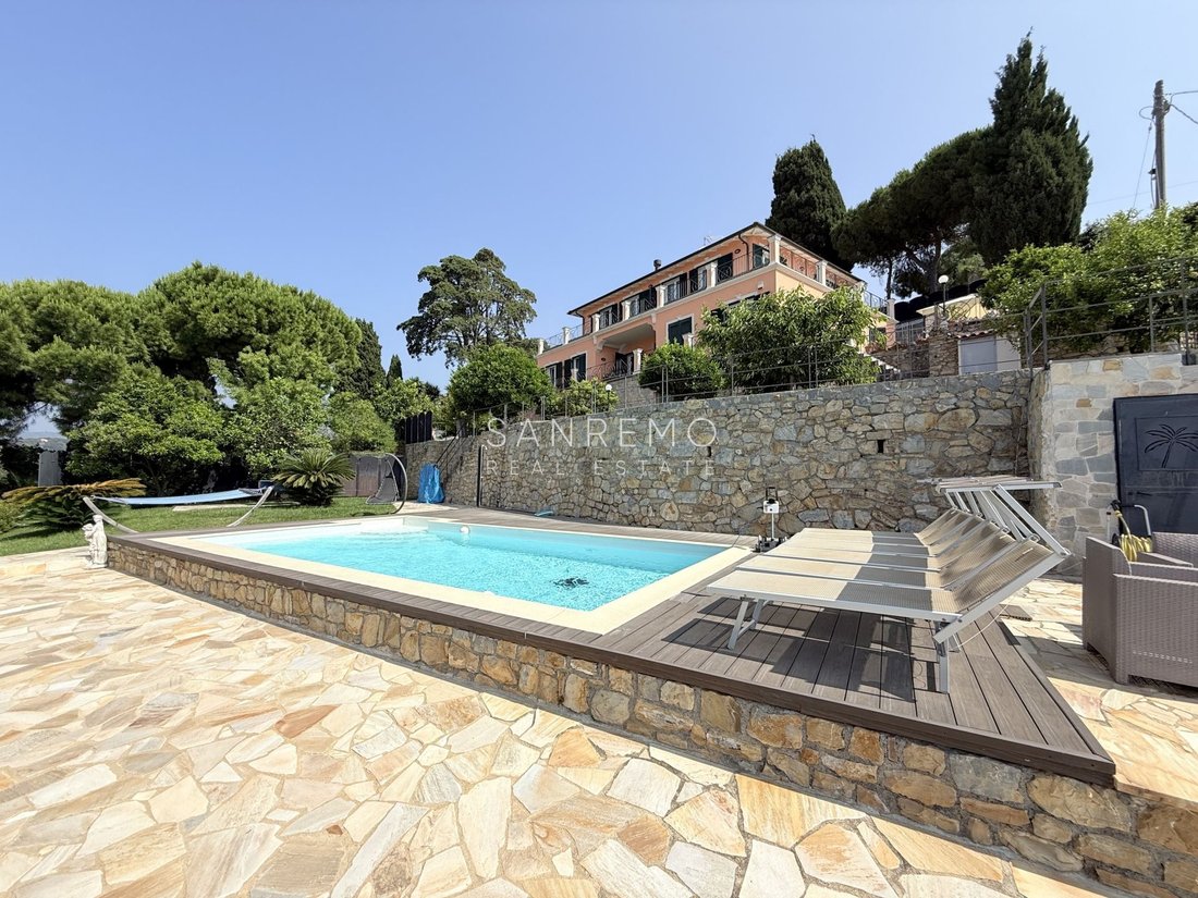 Villa in Bordighera, Liguria, Italy 5 - 15898785