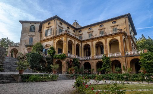 House in Borgo San Lorenzo, Tuscany, Italy 1