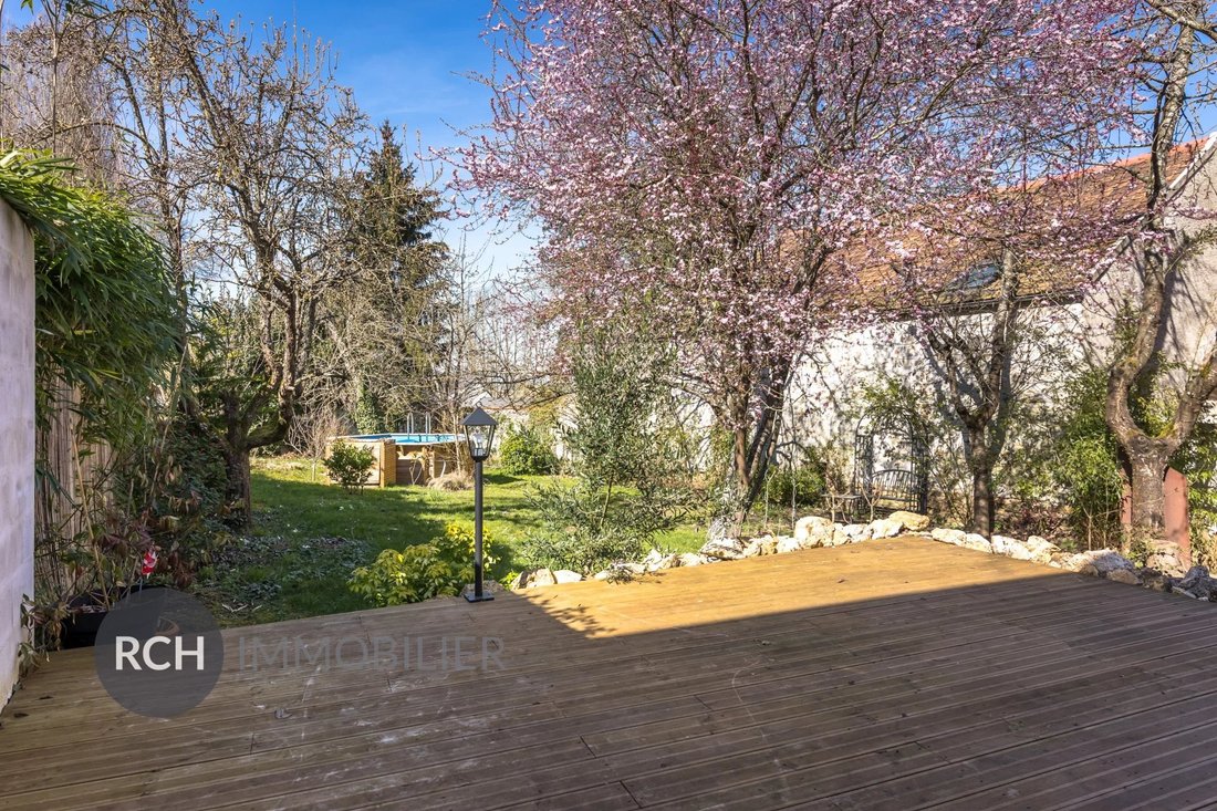 House in Marcq, Ile-de-France, France 2 - 15902753