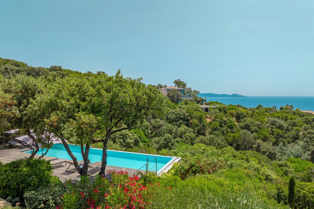 House in Pietrosella, Corsica, France 3 - 15902316