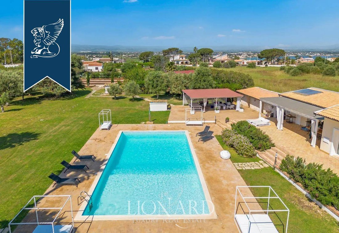 Villa in Fontane Bianche, Sicily, Italy 4 - 15901746