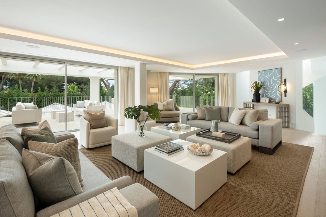 Villa in Puerto Banus, Marbella, Spain 1 - 15900103