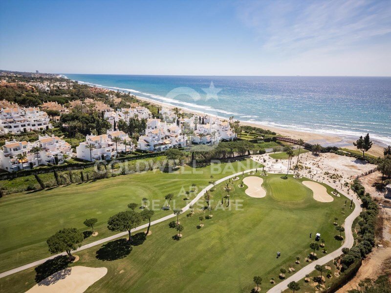 Apartment in Rio Real, Marbella, Andalusia 2 - 15901024