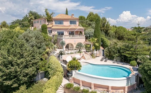 Villa in Val Fleuri-Montaleigne, Cagnes-sur-Mer, France 1