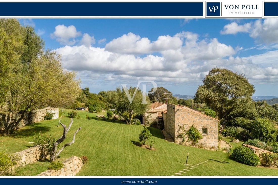 Villa in Luogosanto, Sardinia, Italy 1 - 15715587