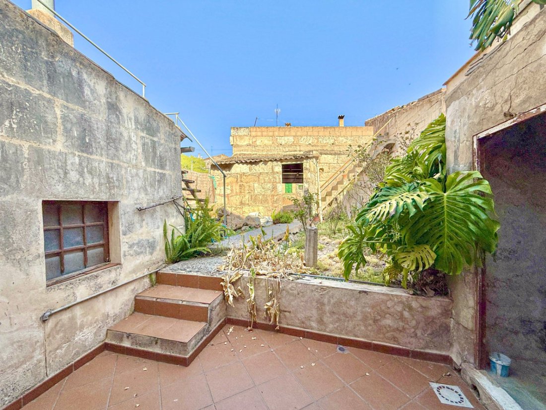 Townhouse in Llubi, Balearic Islands, Spain 3 - 15899350