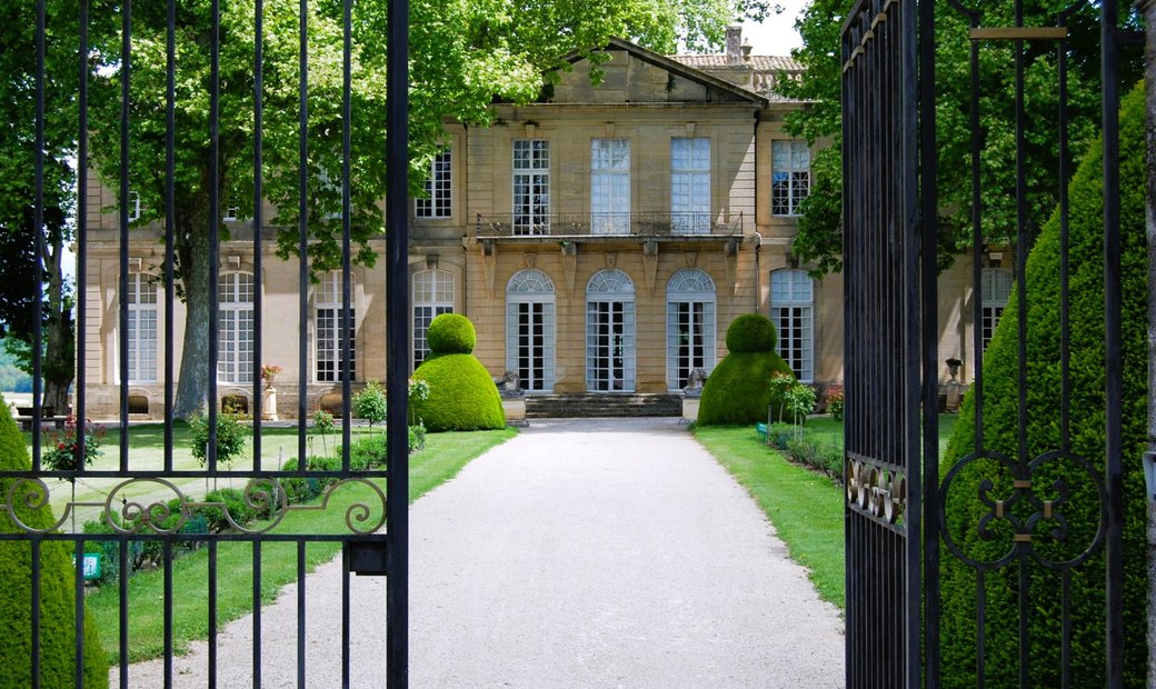 Off Market Classified 17th Century Castle With 15 Ha Estate In The Luberon