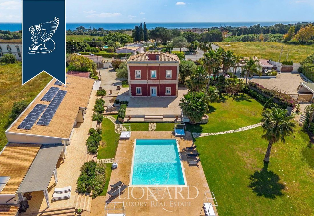 Villa in Fontane Bianche, Sicily, Italy 2 - 15901746