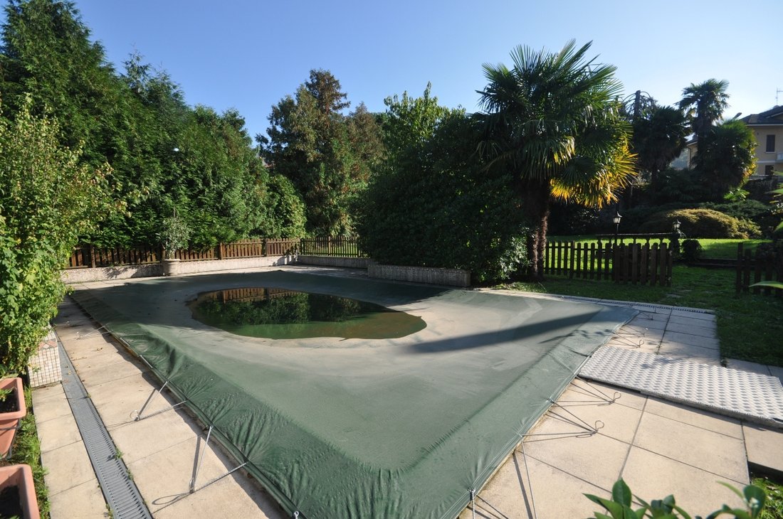 Villa in Porto Valtravaglia, Lombardy, Italy 3 - 15899398
