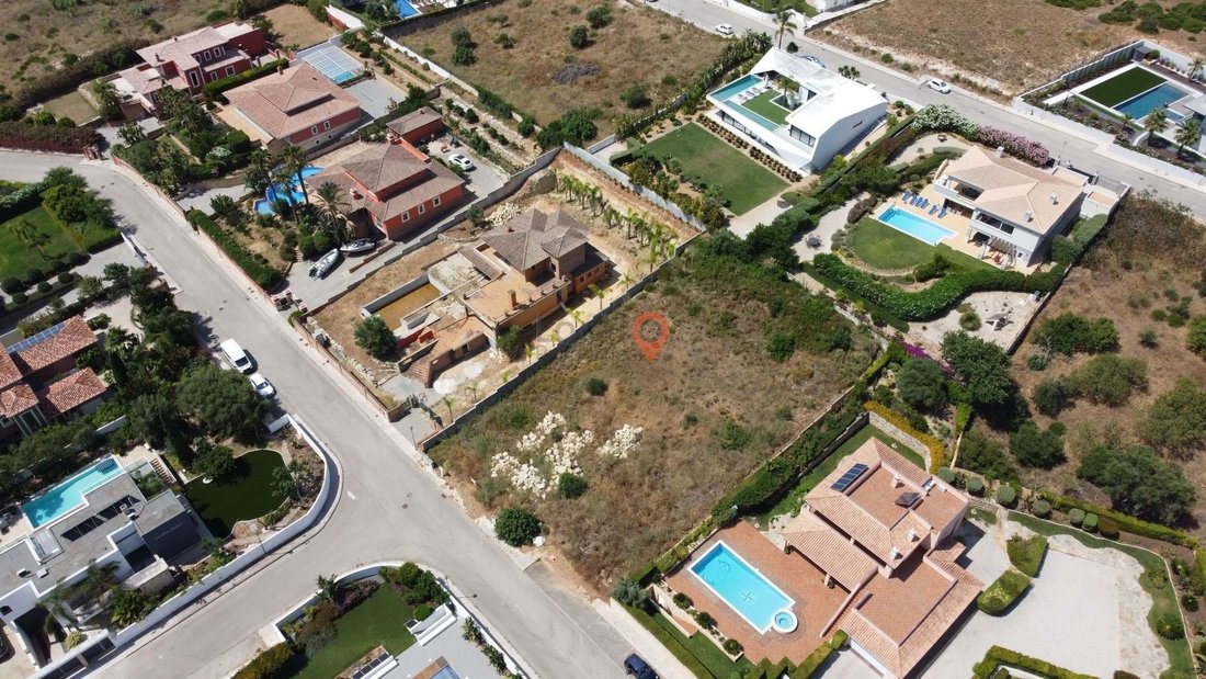 Land in Praia De Porto Mós, Sao Goncalo de Lagos, Algarve 1 - 15900594