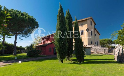 Castle for Sale in Viterbo, Lazio, Italy