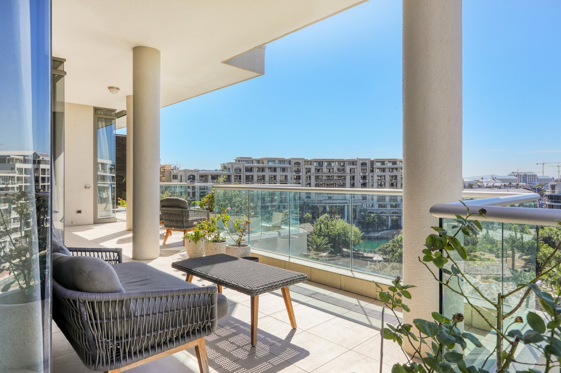 Apartment in Cape Town, Western Cape, South Africa 2 - 15902289