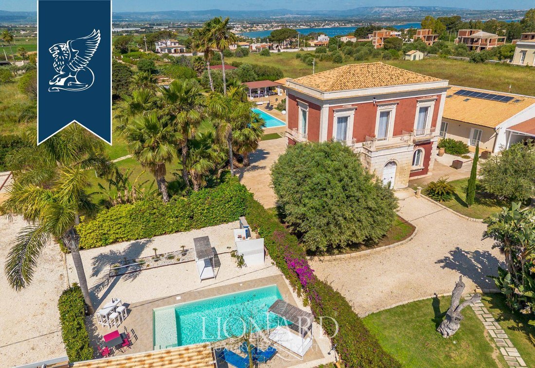 Villa in Fontane Bianche, Sicily, Italy 3 - 15901746