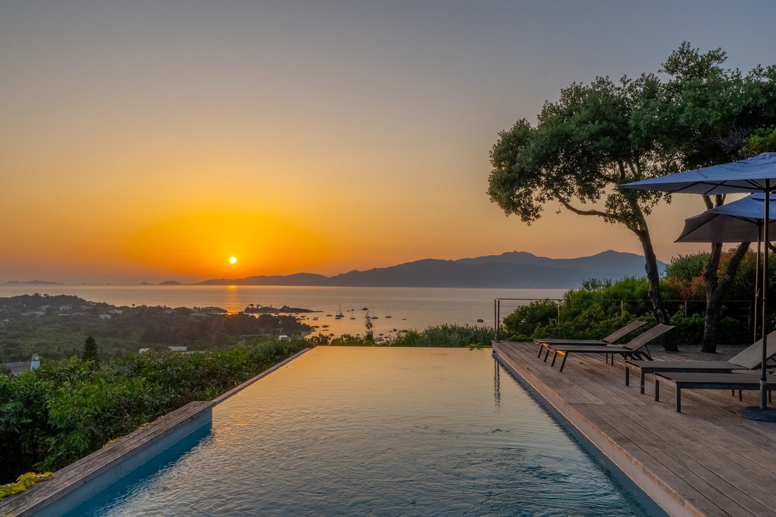 House in Pietrosella, Corsica, France 1 - 15902316