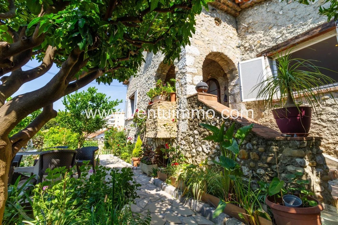 House in Collettes Bréguières-Sud, Cagnes-sur-Mer, France 1 - 15847358