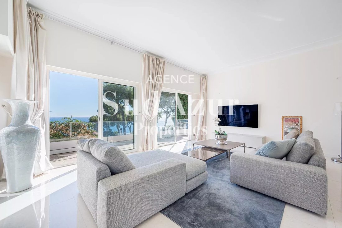 House in Èze, Provence-Alpes-Côte d'Azur, France 4 - 13447556