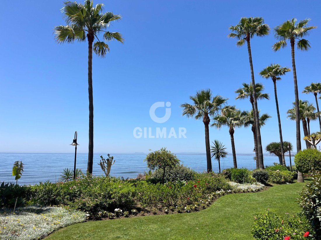 Wohnung in Estepona, Andalusien, Spanien 1 - 15899964