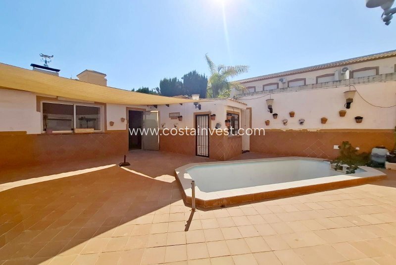 Finca in Torrevieja, Valencian Community, Spain 1 - 15899777