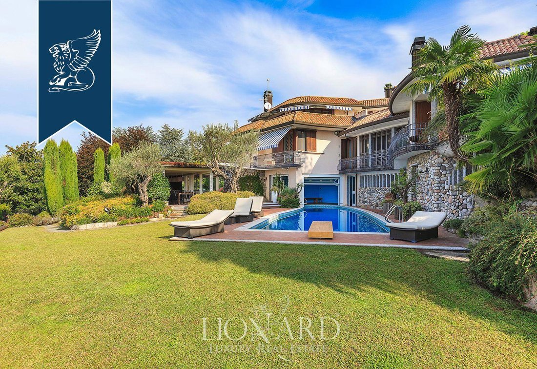 Villa in Besozzo, Lombardy, Italy 5 - 15901735
