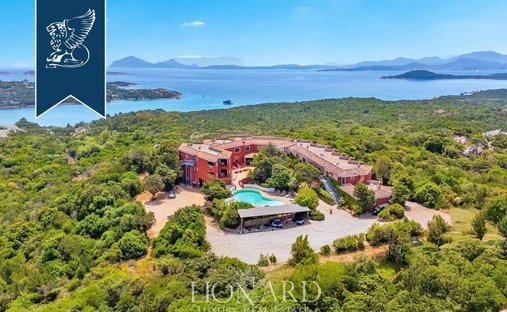 Villa in Cala di Volpe - Capriccioli - Romazzino, Arzachena, Italy 1