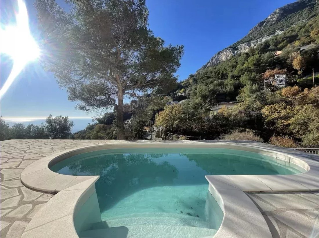 Villa in Village-Cros de Caste-Coupiere-Mont Gros, Roquebrune-Cap-Martin, France 4 - 15899406