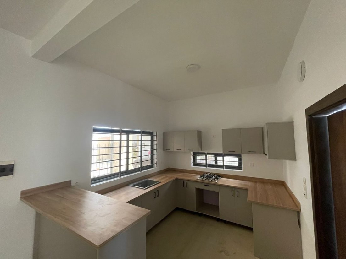 Villa in Cotonou, Littoral Department, Benin 3 - 15904014