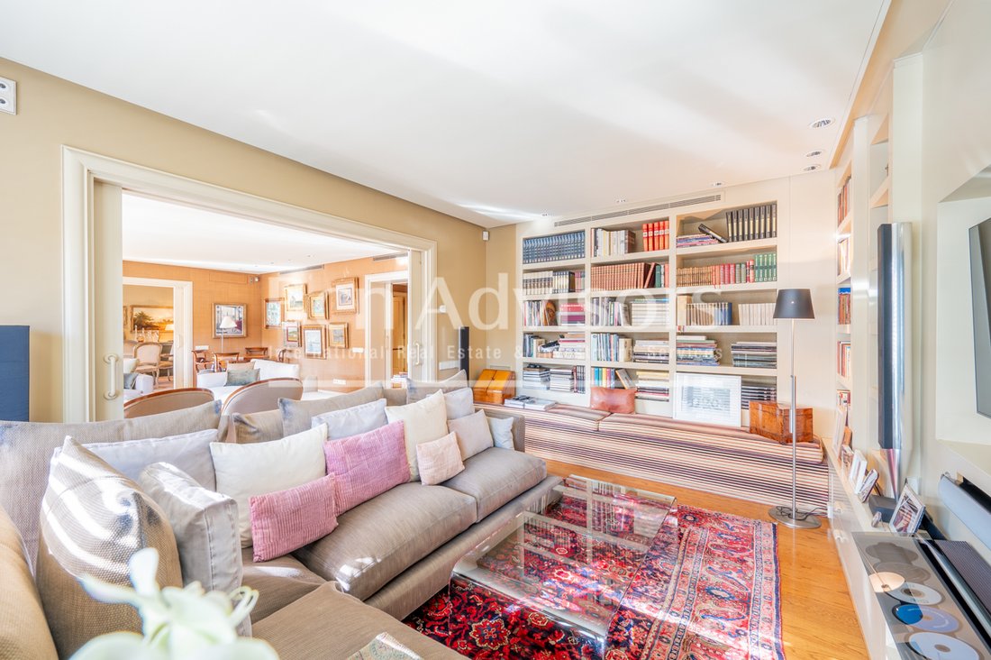 Apartment in Sarrià-Sant Gervasi, Barcelona, Spain 4 - 15902703