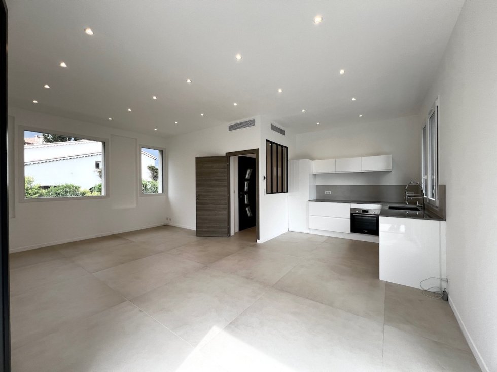 Villa in Cannes, Provence-Alpes-Côte d'Azur, France 4 - 15899479