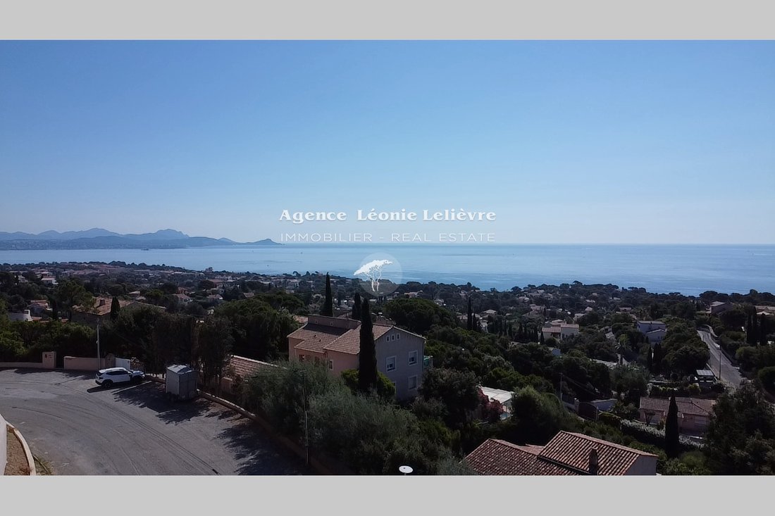 Villa in Les Issambres, Roquebrune-sur-Argens, France 3 - 15899850