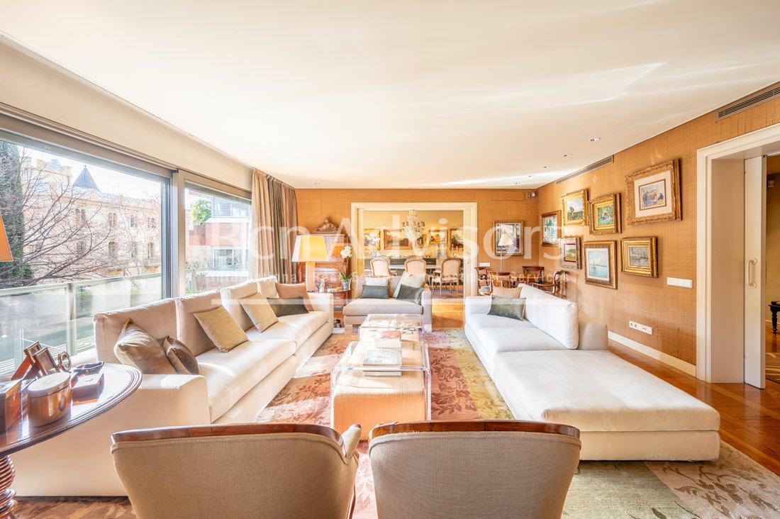 Apartment in Sarrià-Sant Gervasi, Barcelona, Spain 1 - 15902703
