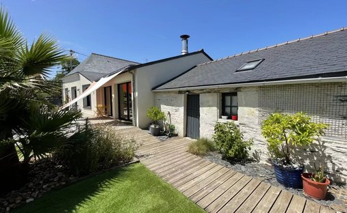 House in Brain-sur-l'Authion, Loire-Authion, France 1