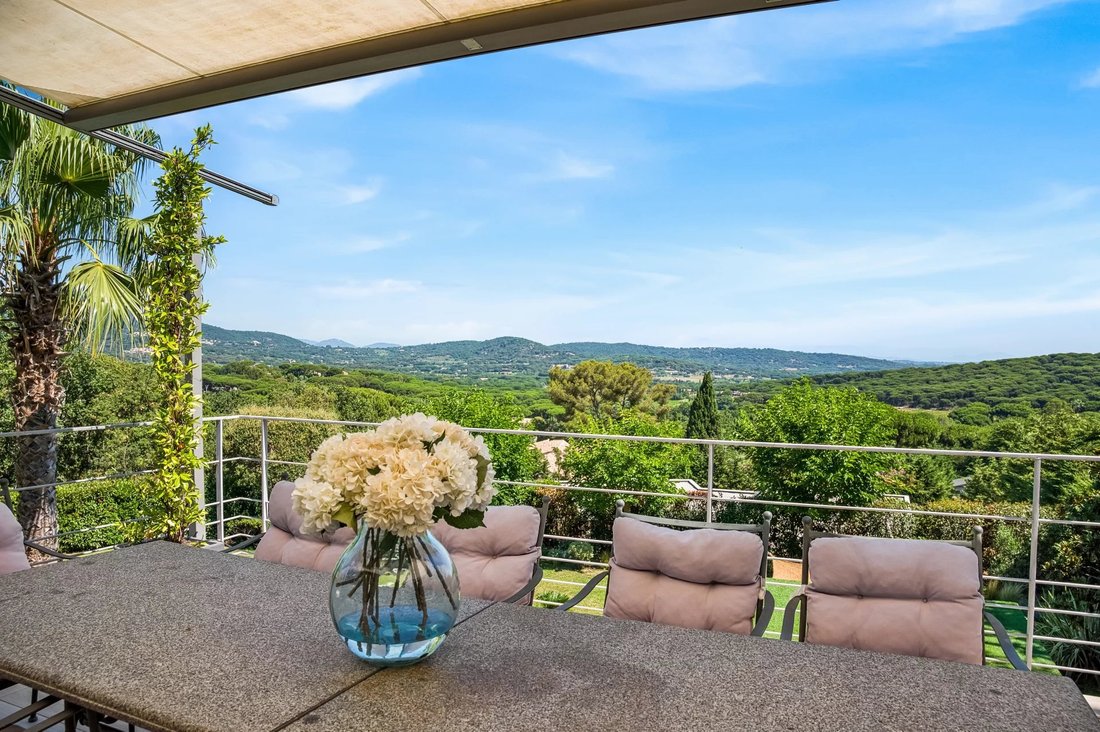 Villa in Ramatuelle, Provence-Alpes-Côte d'Azur, France 2 - 14967120
