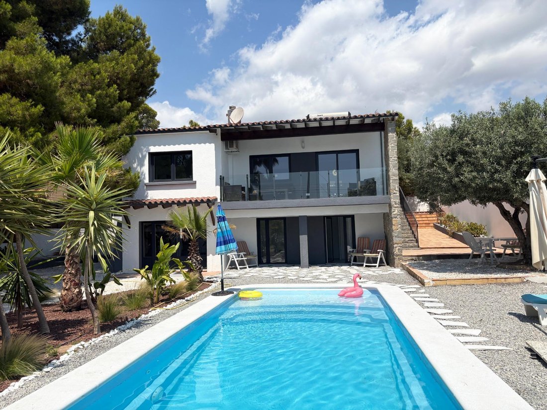 Villa in Calp / Calpe, Valencian Community, Spain 1 - 15901378