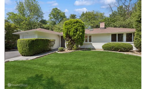 House in Greenvale, New York, United States 1
