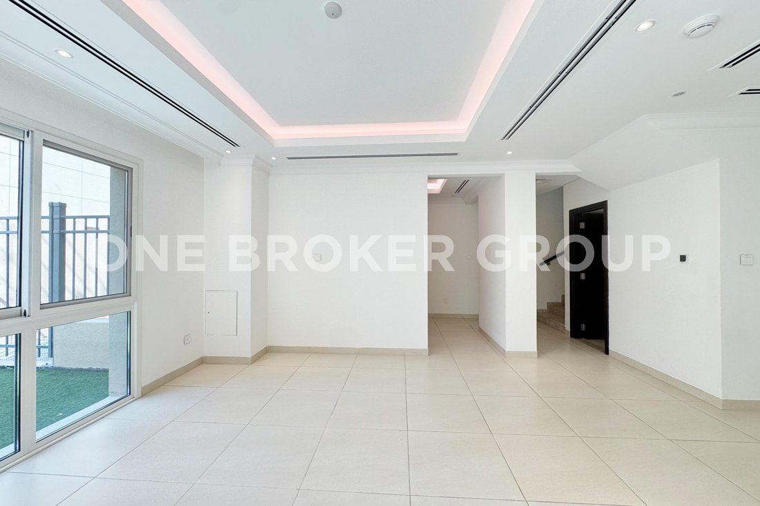 Villa in Al Barsha South Second, Al Barsha, Dubai 3 - 15902795