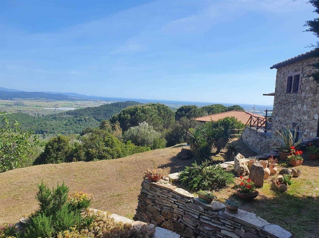 Villa in Center, Campiglia Marittima, Tuscany 1 - 15899348
