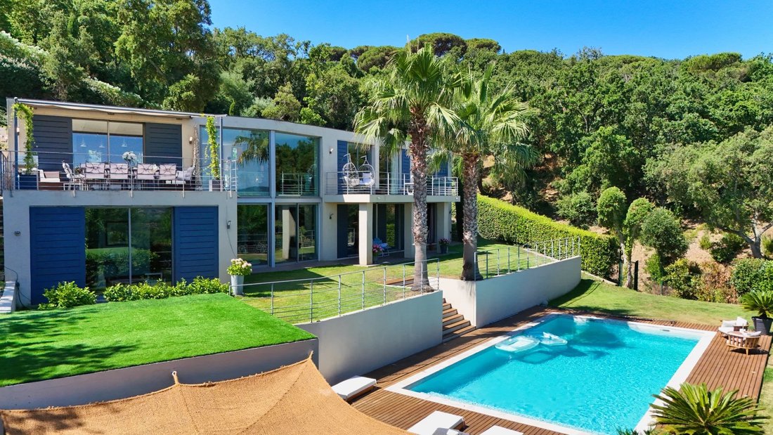 Villa in Ramatuelle, Provence-Alpes-Côte d'Azur, France 1 - 14967120